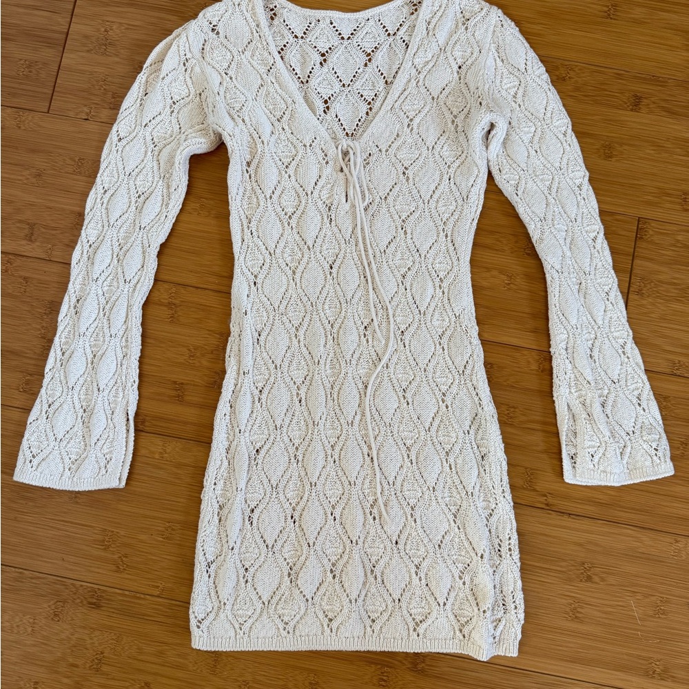 H&M Cream Knit Long Sleeve Dress